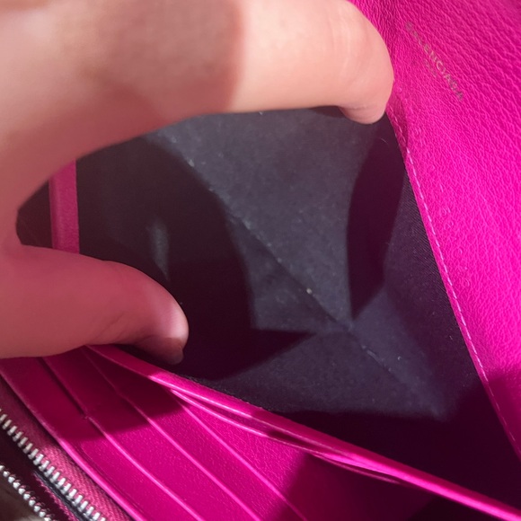 Authentic Balenciaga leather wallet - Picture 6 of 9